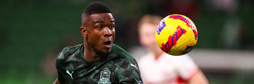 Stürmer Jhon Cordoba (29) trifft auch in Russland für Krasnodar regelmäßig ins Schwarze. Allerdings wartet Hertha BSC weiter auf einen Teil der Millionen-Ablöse.