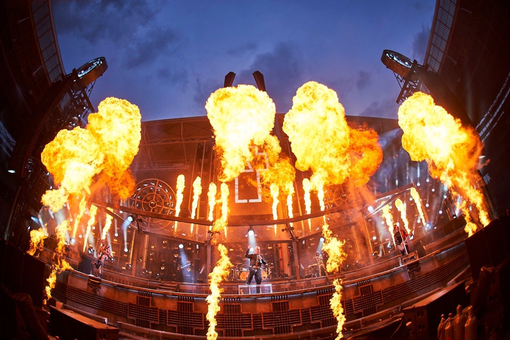 Feuer und Flamme für Rammstein: Ein Konzert der Berliner Rocker ist eine Show für alle Sinne.