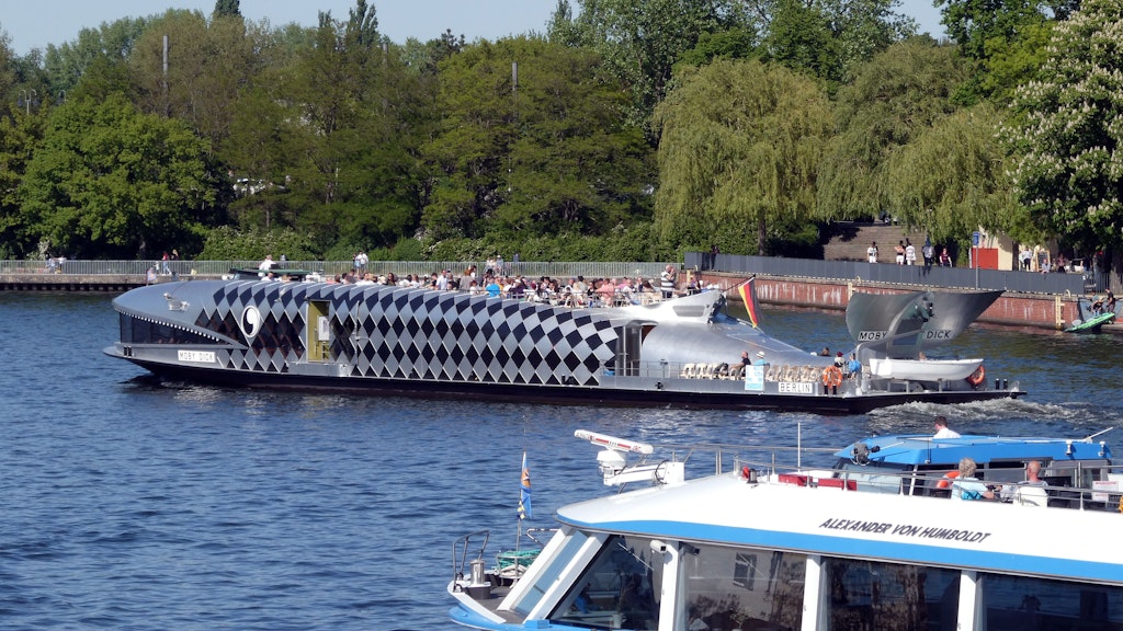 Das war im vergangenen Jahr: „Moby Dick“ auf der Dahme am Luisenhain am Köpenicker Becken. 