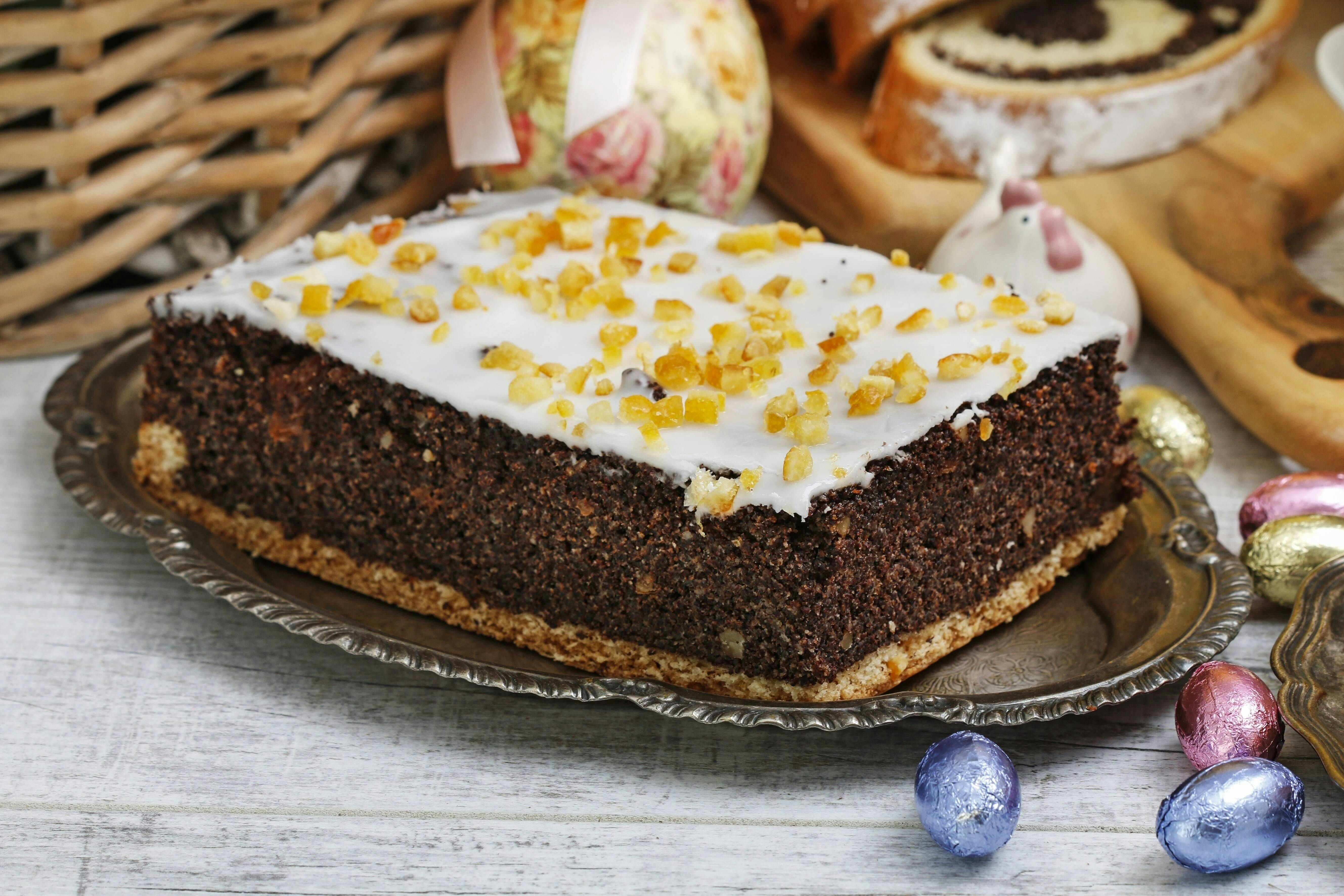 Leckerer Blechkuchen wie von Oma: Mohnkuchen mit cremiger Füllung und ...