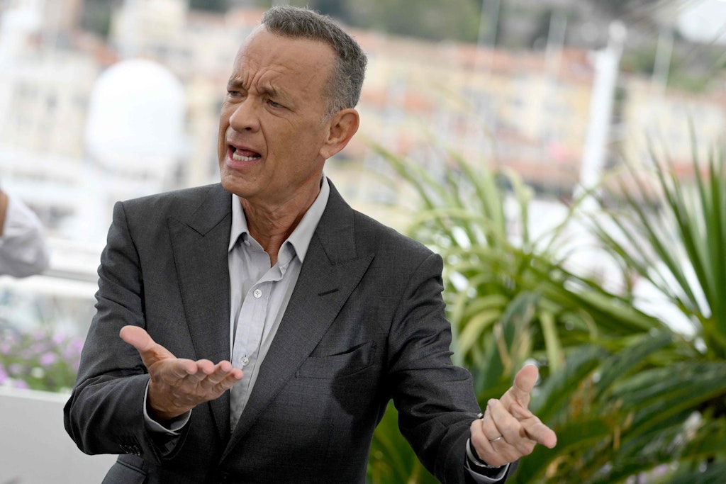 Tom Hanks bewirbt „Elvis“ in Cannes.
