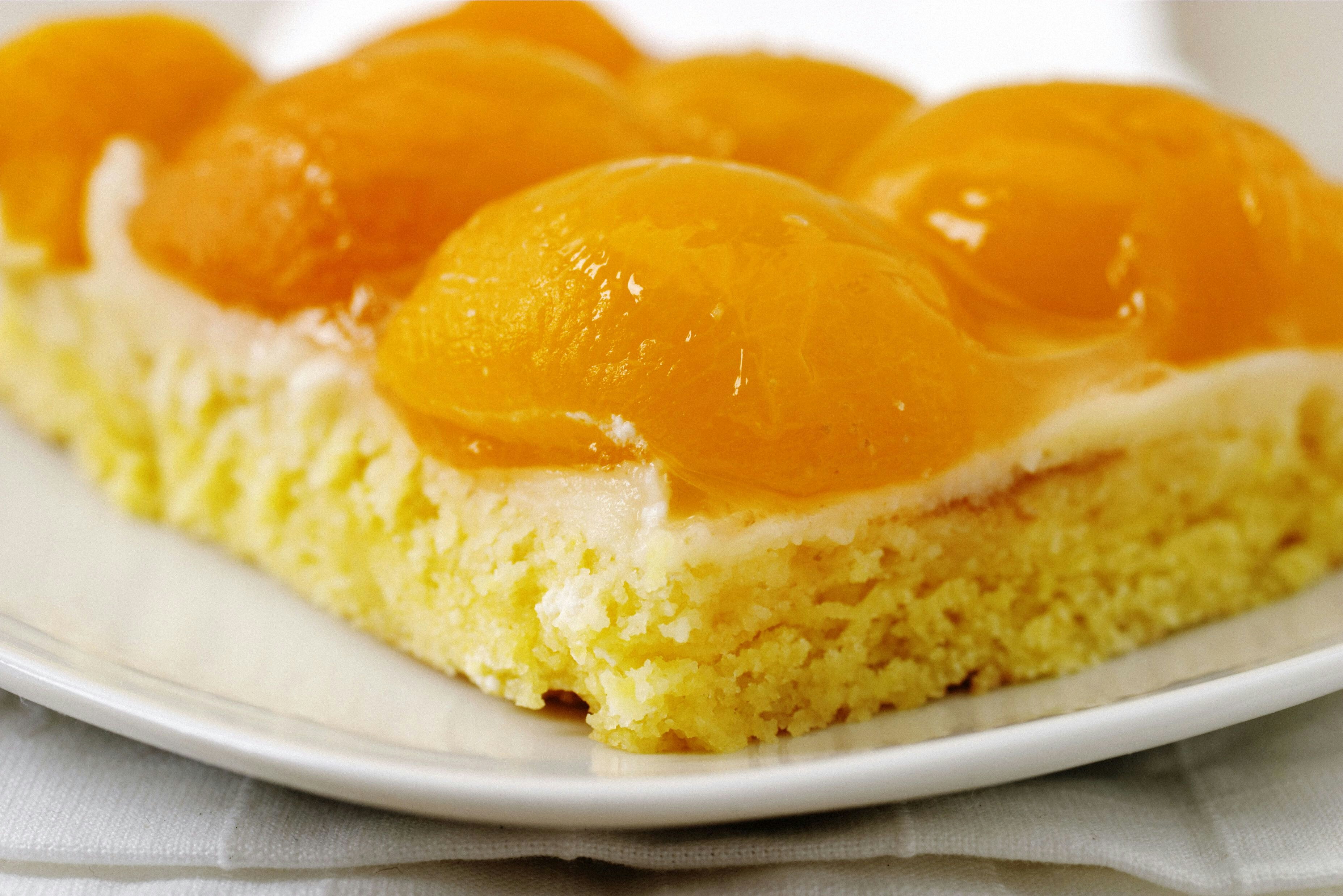Super saftig, super lecker: Einfaches Rezept für Aprikosenkuchen vom ...