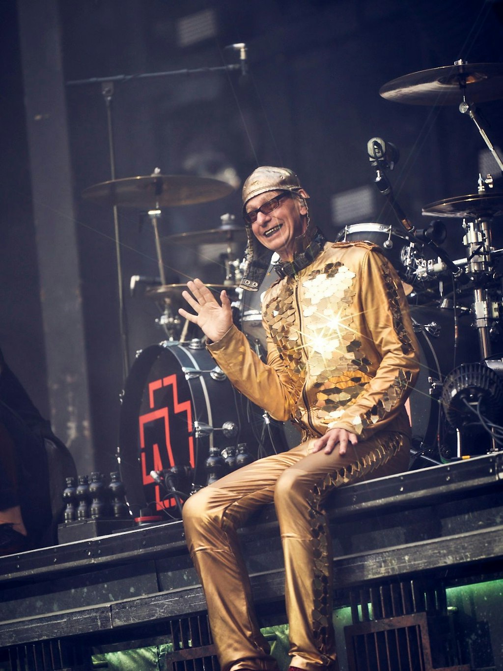 Christian Flake Lorenz, der Keyboarder von Rammstein, beim Konzert in Hamburg.