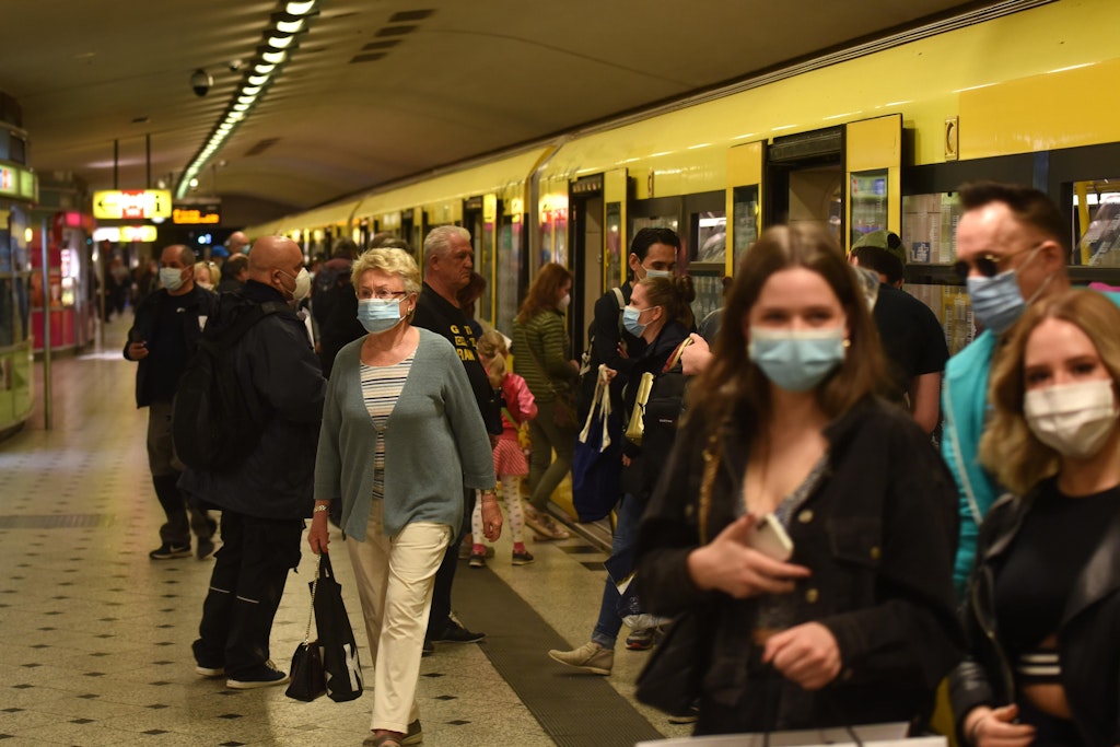 Die im April 2020 eingeführte Maskenpflicht im Nahverkehr reicht vier Bundesländern nicht mehr als letzte verbliebene Corona-Schutzmaßnahme.