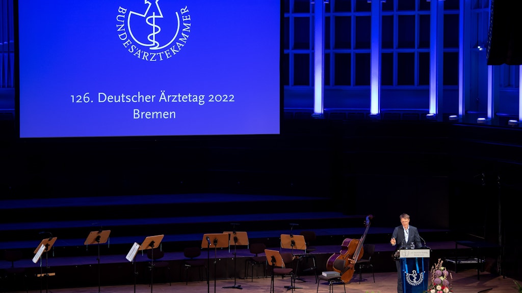 Ende Mai warb Gesundheitsminister Karl Lauterbach (SPD) beim Deutschen Ärztetag für einen Ärztetarif im Öffentlichen Gesundheitsdienst.