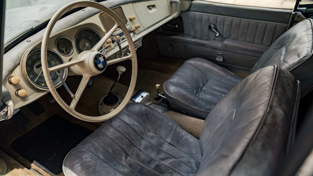 Die Innenausstattung des BMW 507 ist im Originalzustand.
