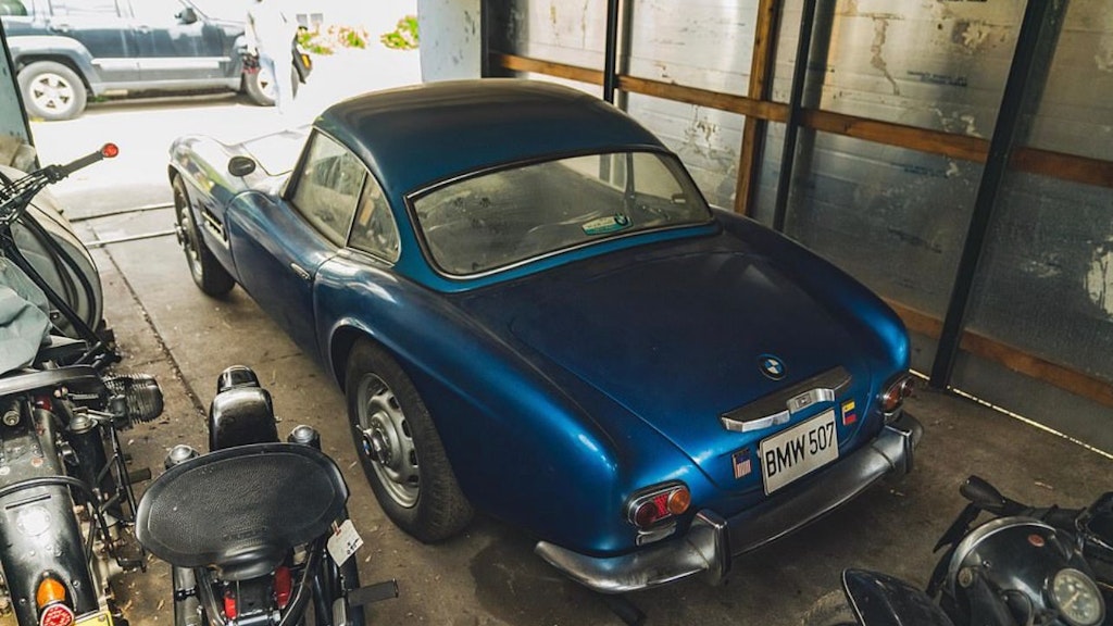 Über 40 Jahre stand der BMW 507 in der Garage, wurde nur hin und wieder gestartet, aber nicht gefahren.
