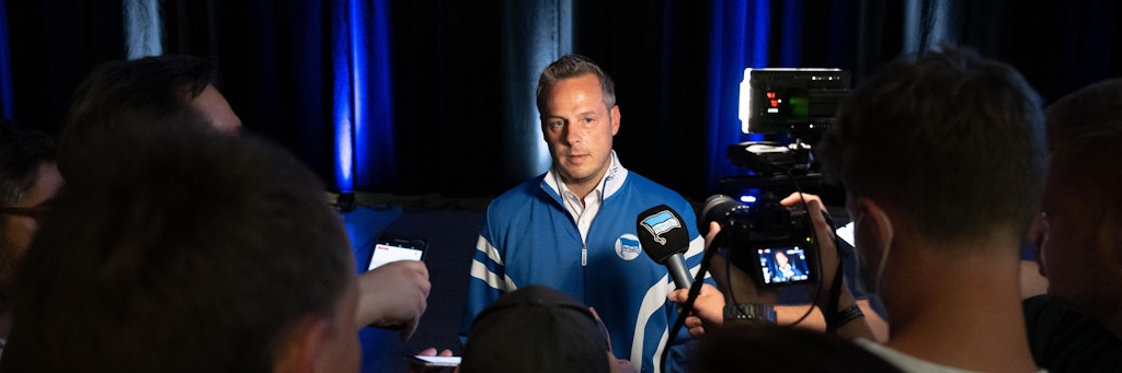 Plötzlich im Rampenlicht: Auf Kay Bernstein (41) kommt als neuer Präsident von Hertha BSC viel Arbeit zu.