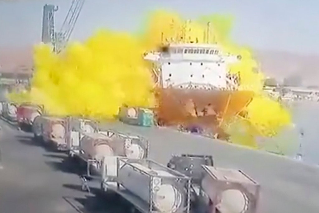 Explosion im Hafen von Akaba am Roten Meer