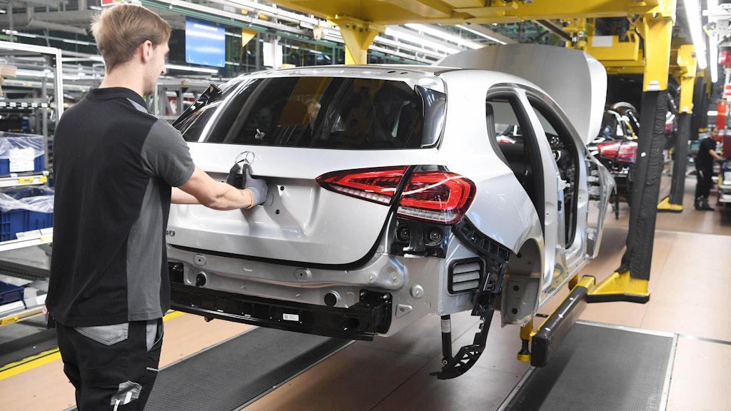 Ein Mercedes der A-Klasse wird montiert. Das Modell könnte in wenigen Jahren sein Ende finden. Zu billig.
