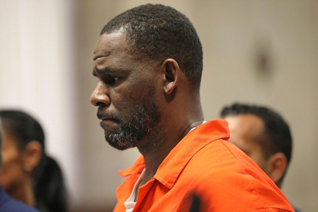 US-Sänger R. Kelly - aufgenommen während einer Anhörung in Chicago (Archivfoto).