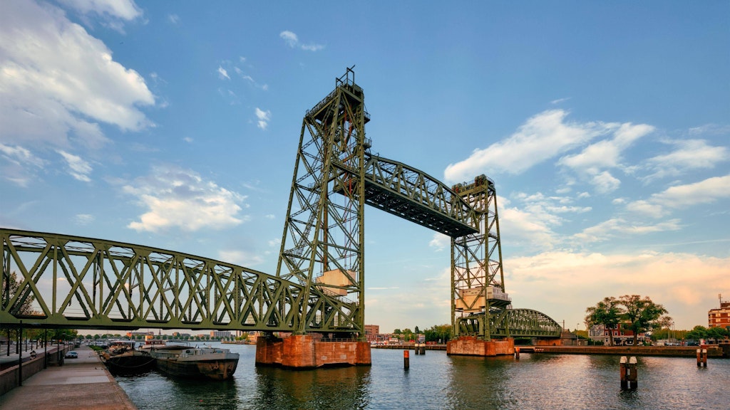 Die historische Koningshavenbrug: Bezos wollte sie abbauen lassen, aber daraus wird nichts.
