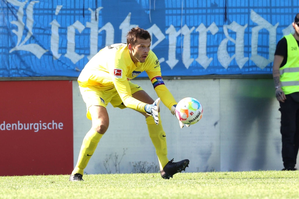 Torwart Rune Jarstein hatte bei Herthas 1:0-Test in Babelsberg nicht viel zu tun. Doch er genoss sein Comeback mit allen Sinnen.