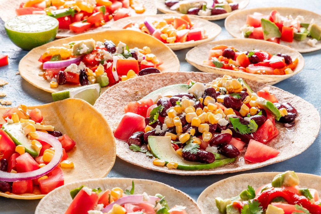 Bunter Grill-Salat ist die perfekte Rezept-Alternative zu Kartoffel- oder Nudelsalat.