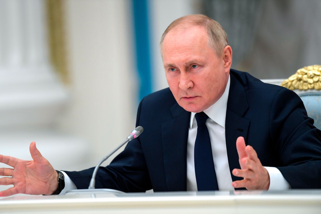 „Jeder sollte wissen, dass wir noch nicht ernsthaft begonnen haben“, sagte Kreml-Chef Wladimir Putin am Donnerstag mit Blick auf den Ukraine-Krieg vor hochrangigen Abgeordneten in Moskau.