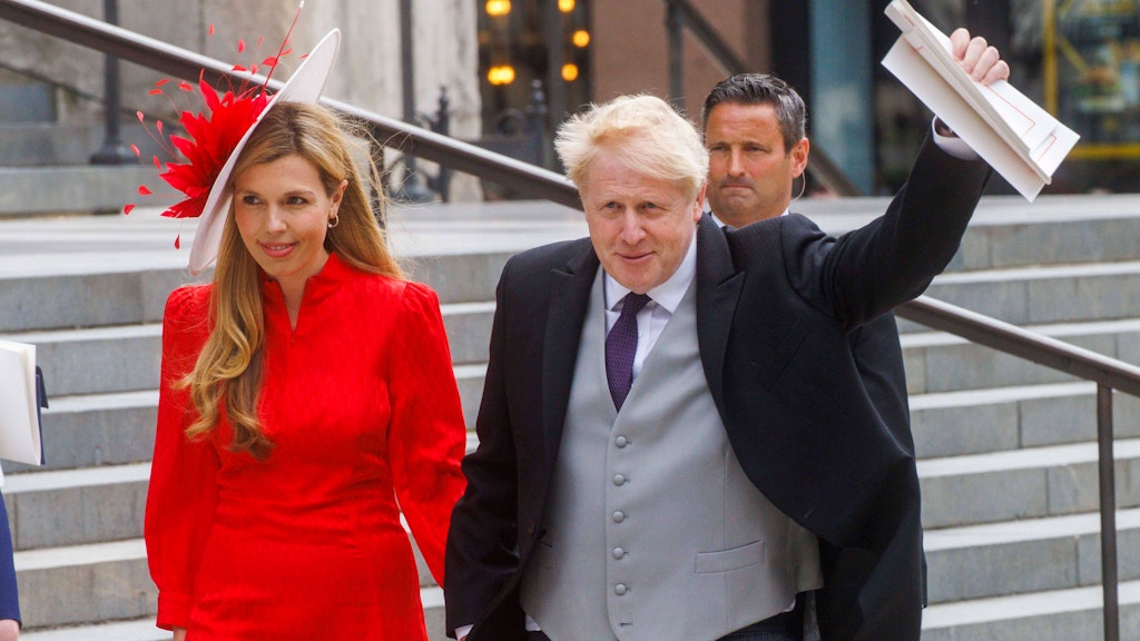 Boris Johnson, hier mit Ehefrau Carrie, tritt als britischer Premier ab.