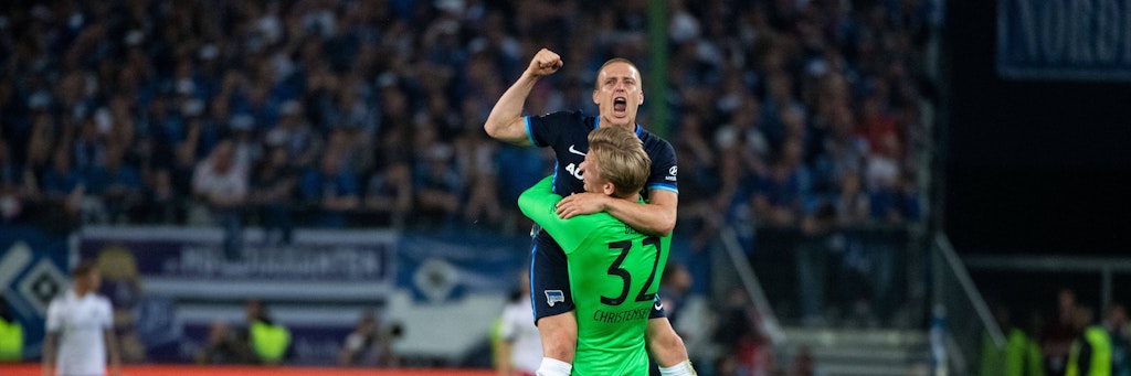 Santiago Ascacibar jubelt über die Rettung in der Relegation. Jetzt will er Hertha BSC verlassen. West Ham gilt als interessiert. Allerdings müssen dafür Millionen fließen.