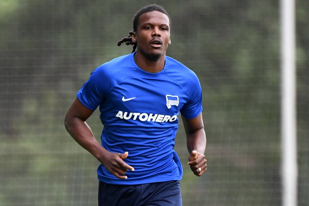 Türkei-Klub Trabzonspor soll um Hertha-Kapitän Dedryck Boyata (31) buhlen. Der Belgier hat in Berlin noch Vertrag bis 2024.