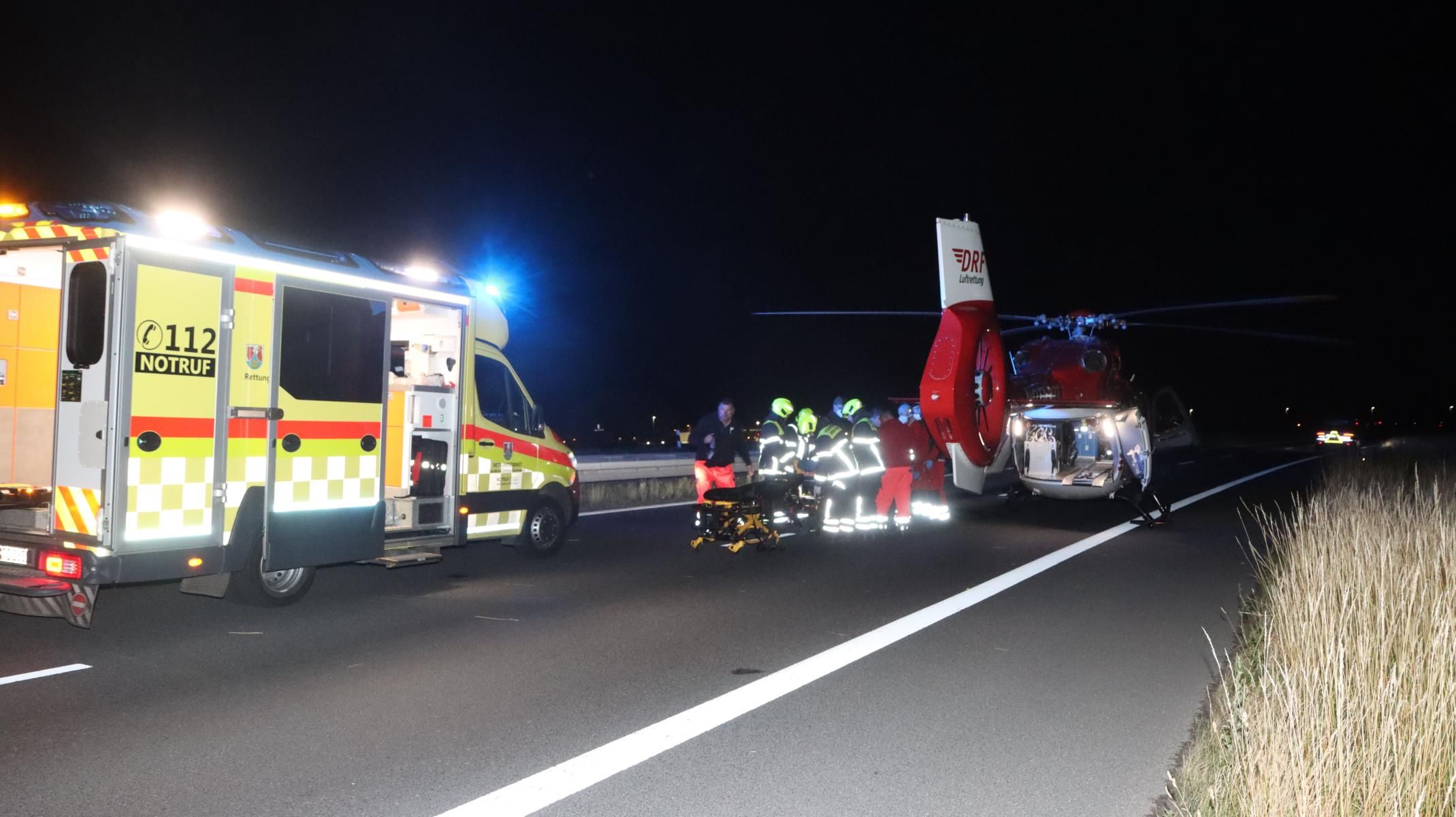 Schlimmer Crash Am BER: Mann Taucht Plötzlich Auf Unbeleuchteter B96 ...