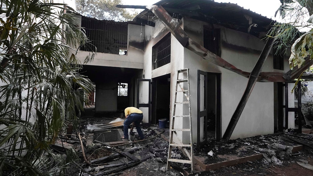 Die Privat-Residenz von Regierungschef Ranil Wickremesinghe in Colombo wurde angezündet.