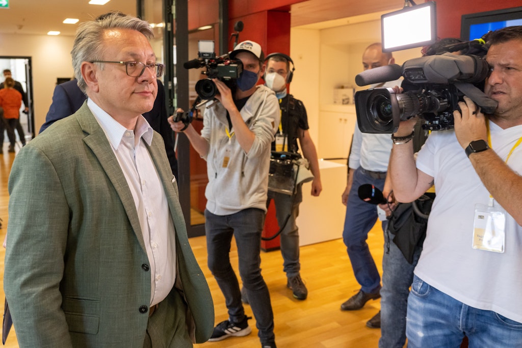 Der ehemalige CSU-Bundestagsabgeordnete Georg Nüßlein musste beim Maskenausschuss des bayerischen Landtags antreten.