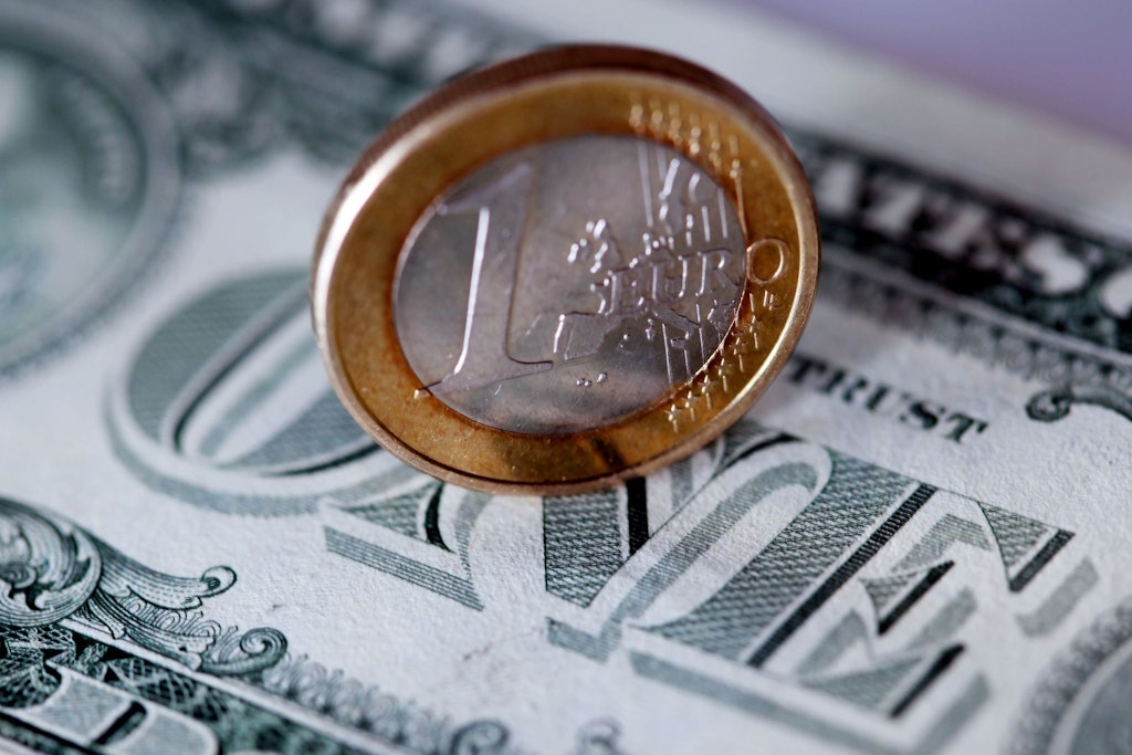Zuletzt war der Euro 2002 nur einen Dollar wert.