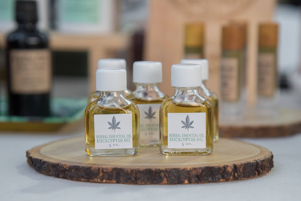 Cannabis-Öle sind im Trend, aber viele sind eigentlich verboten.