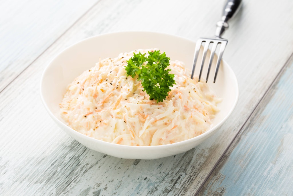 Leckerer Farmer-Salat ist mit unserem Rezept im Nu gemacht und super lecker.