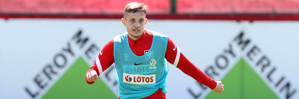 Polens Nationalspieler und Hertha-Kandidat Sebastian Szymanski (23) zieht es wohl zu Feyenoord Rotterdam.