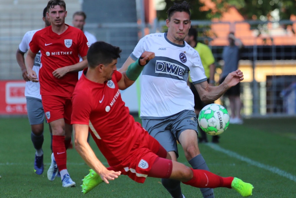 Dynamos Mittelfeld Alexander Siebeck zeigte sich gegen seinen Ex-Klub Babelsberg in Spiellaune, traf beim 4:0-Sieg der Gäste in Potsdam.