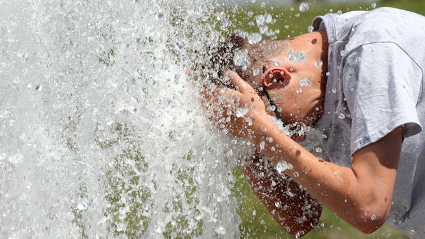Wie Oft Wäsche Waschen 1 Person Wie oft muss man duschen? Hautärztin verrät: SO OFT sollte man Haare