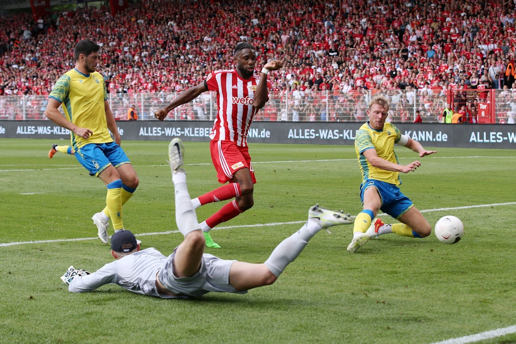 Und es hat Batsch gemacht. Jordan Siebatcheu erzielt gegen Nottingham Forest seinen ersten Treffer für den 1. FC Union!