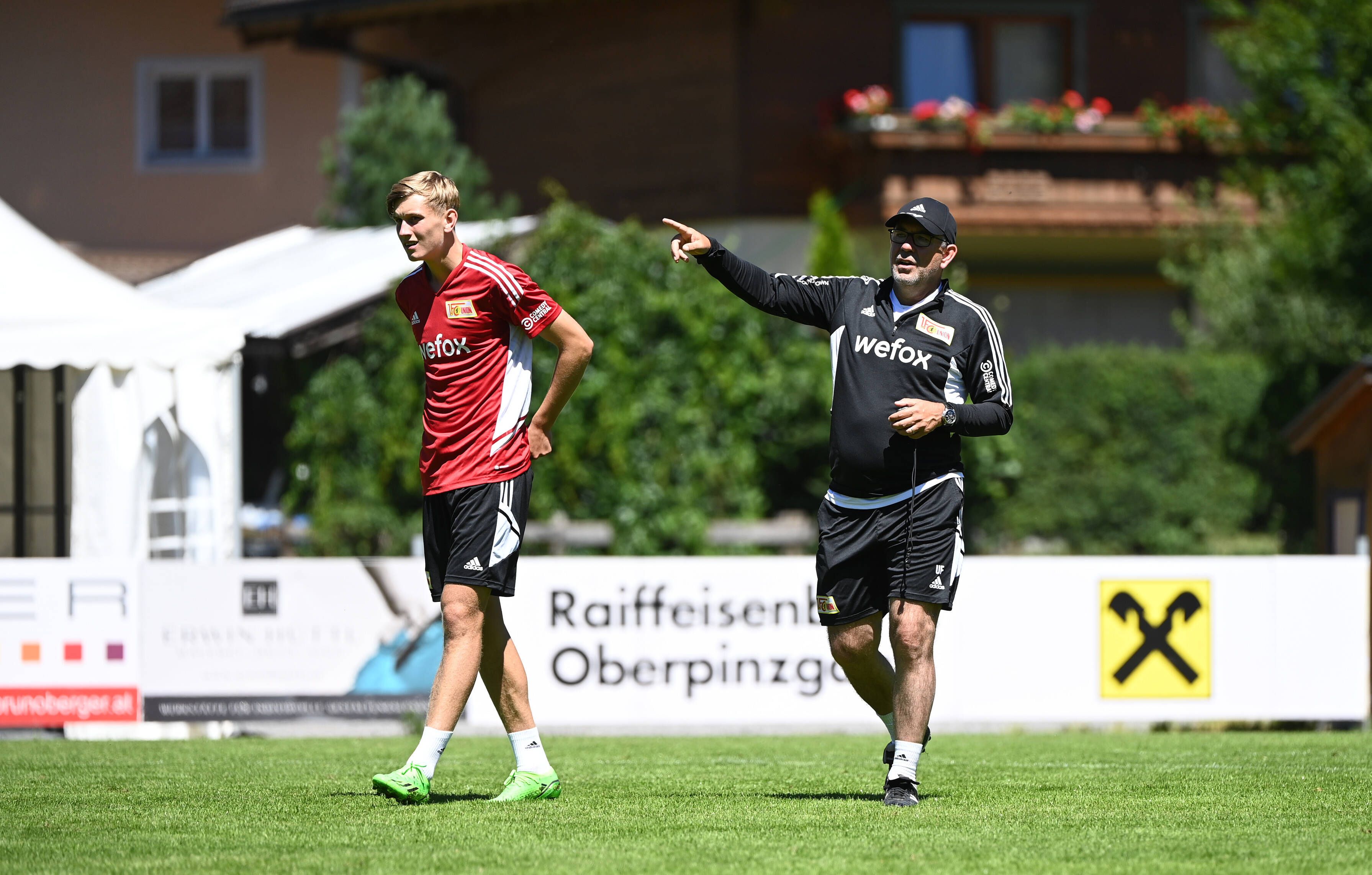 Acht Stars Beim 1. FC Union Auf Der Tribüne! Und Auf Einmal War Da ...