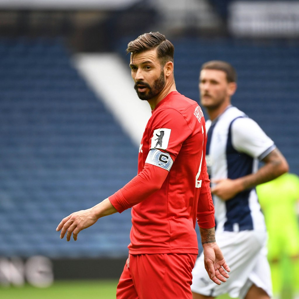 Marvin Plattenhardt trägt ab sofort die Kapitänsbinde.