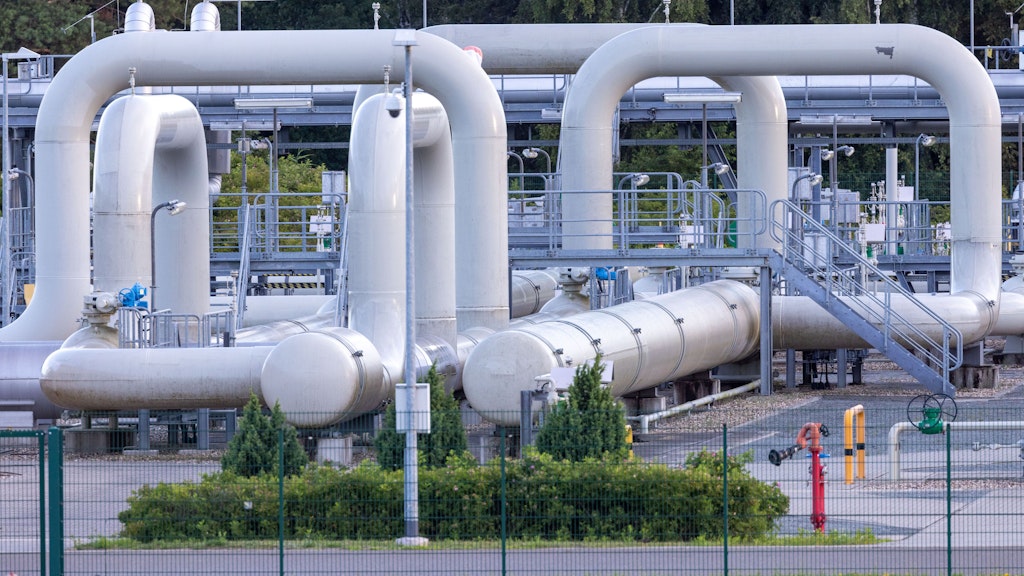 Rohrsysteme und Absperrvorrichtungen in der Gasempfangsstation der Ostseepipeline Nord Stream 1 und der Übernahmestation der Ferngasleitung OPAL (Ostsee-Pipeline-Anbindungsleitung). (Archivbild)