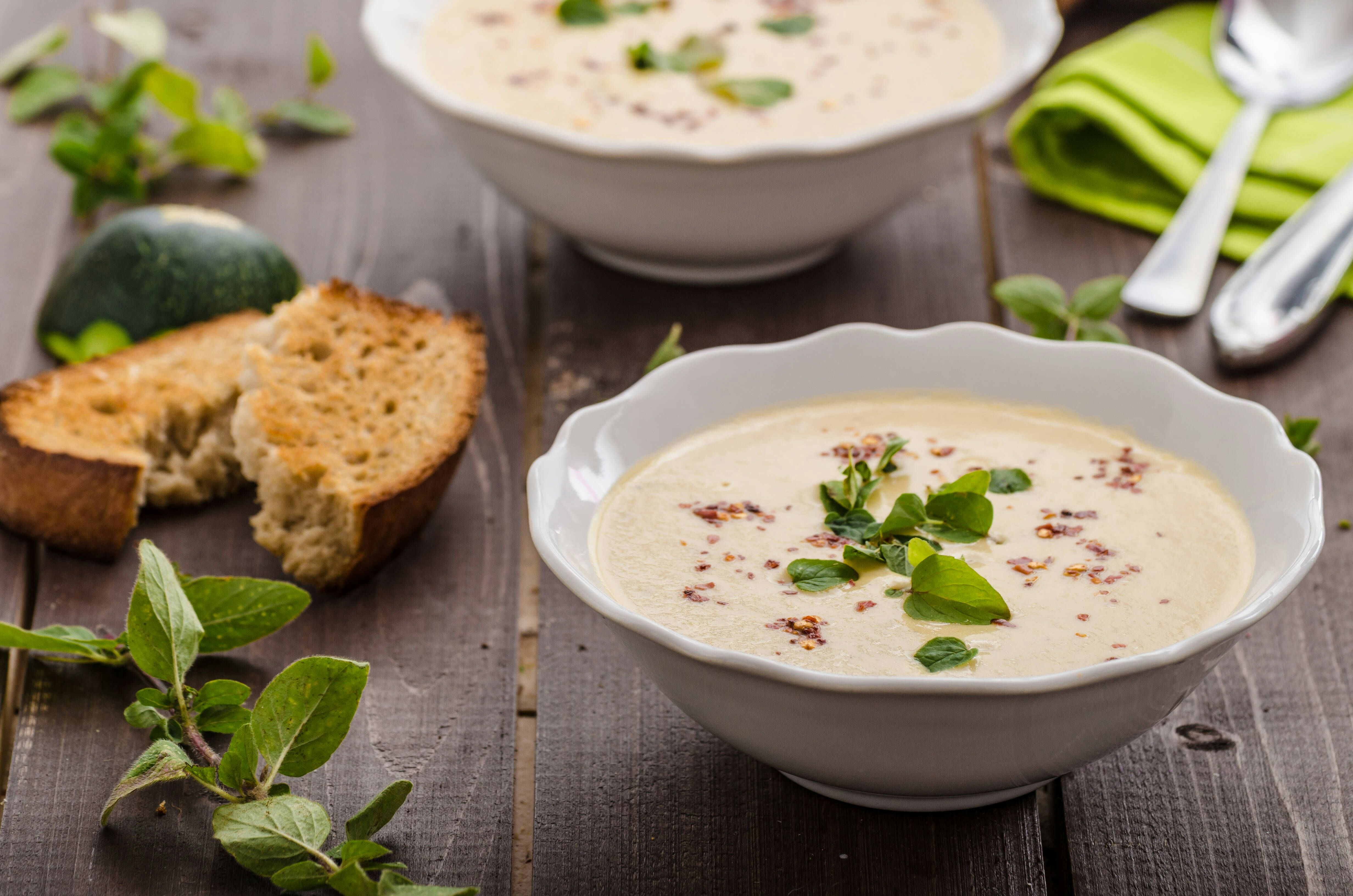 Einfaches Rezept für Zucchini-Cremesuppe: So lecker, so leicht, so ...