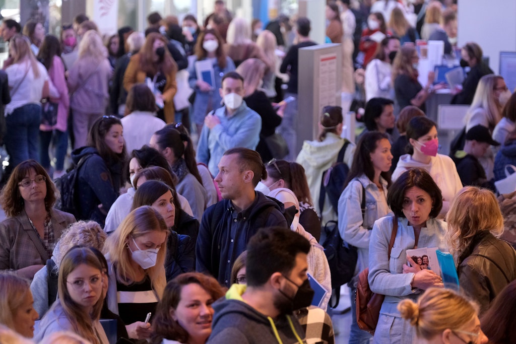 Bei einer Jobmesse für Ukrainer Anfang Juni im Ludwig Erhard-Haus waren die meisten Interessenten Frauen.