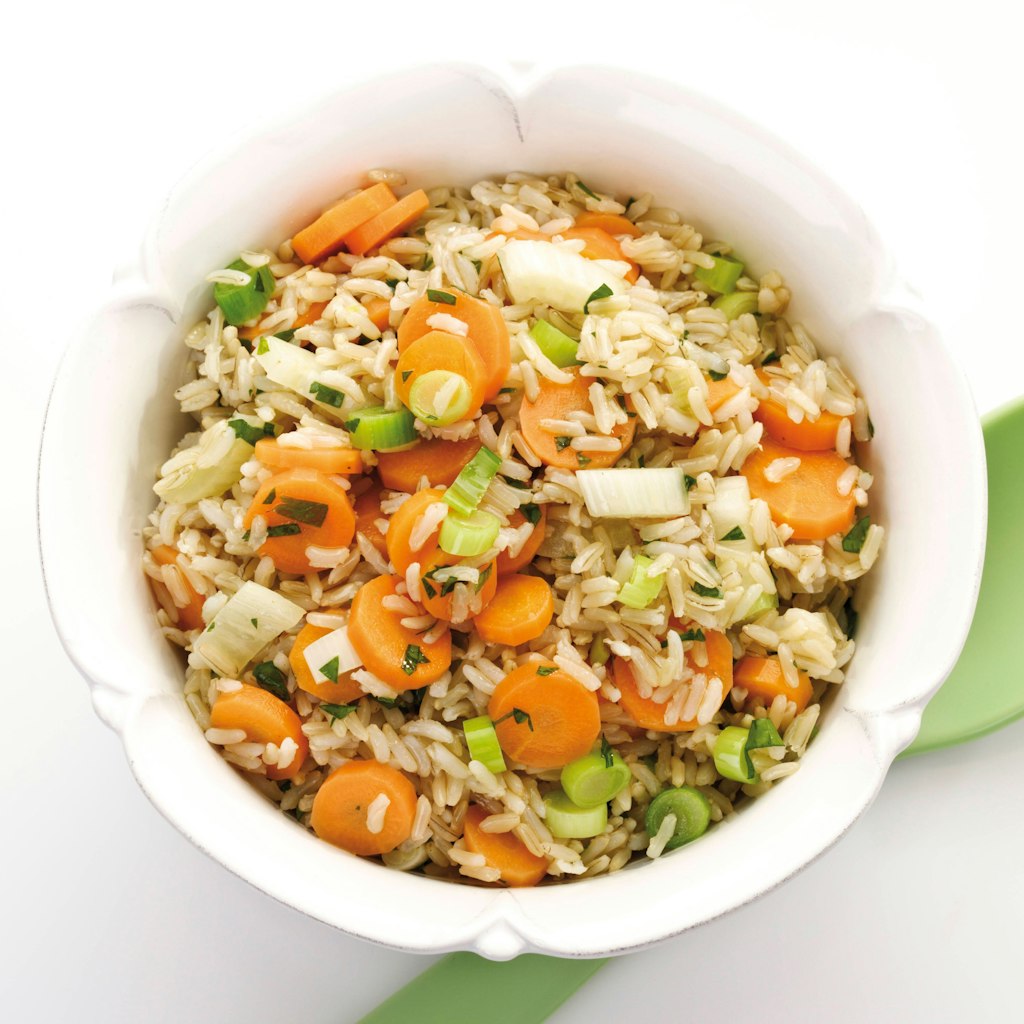 Die Zutaten für den Reissalat können beliebig variiert werden - das Rezept für Reissalat bietet nur Anregungen.