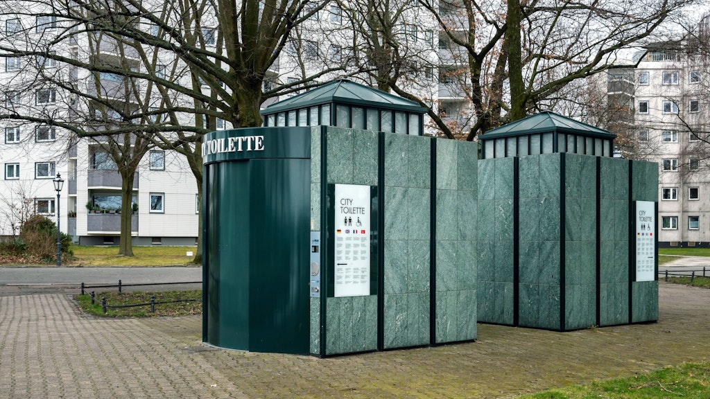 Eines der öffentlichen Toilettenhäuschen der Firma Wall