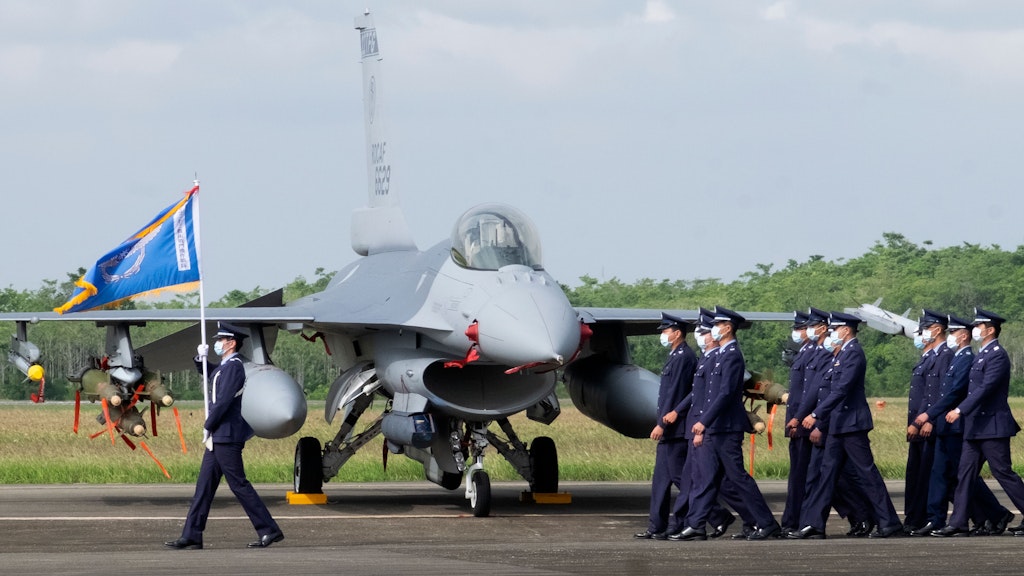 2021 stellte Taiwan modernisierte F-16 Kampfflugzeuge aus den USA in Dienst.