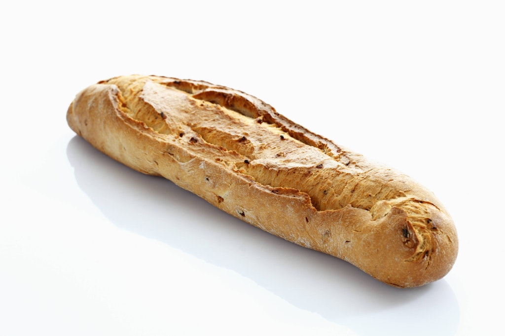 Alle Zutaten des Rezepts für Tomaten-Zwiebel-Brot kann man immer zu Hause haben, sie lassen sich gut lagern.
