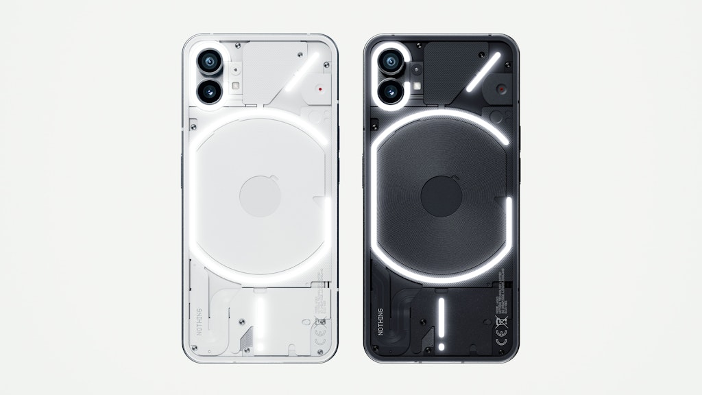 Ein kalkulierter Blick ins Innere. Das Nothing Phone 1 hat eine transparente Rückseite und viele leuchtende LED.