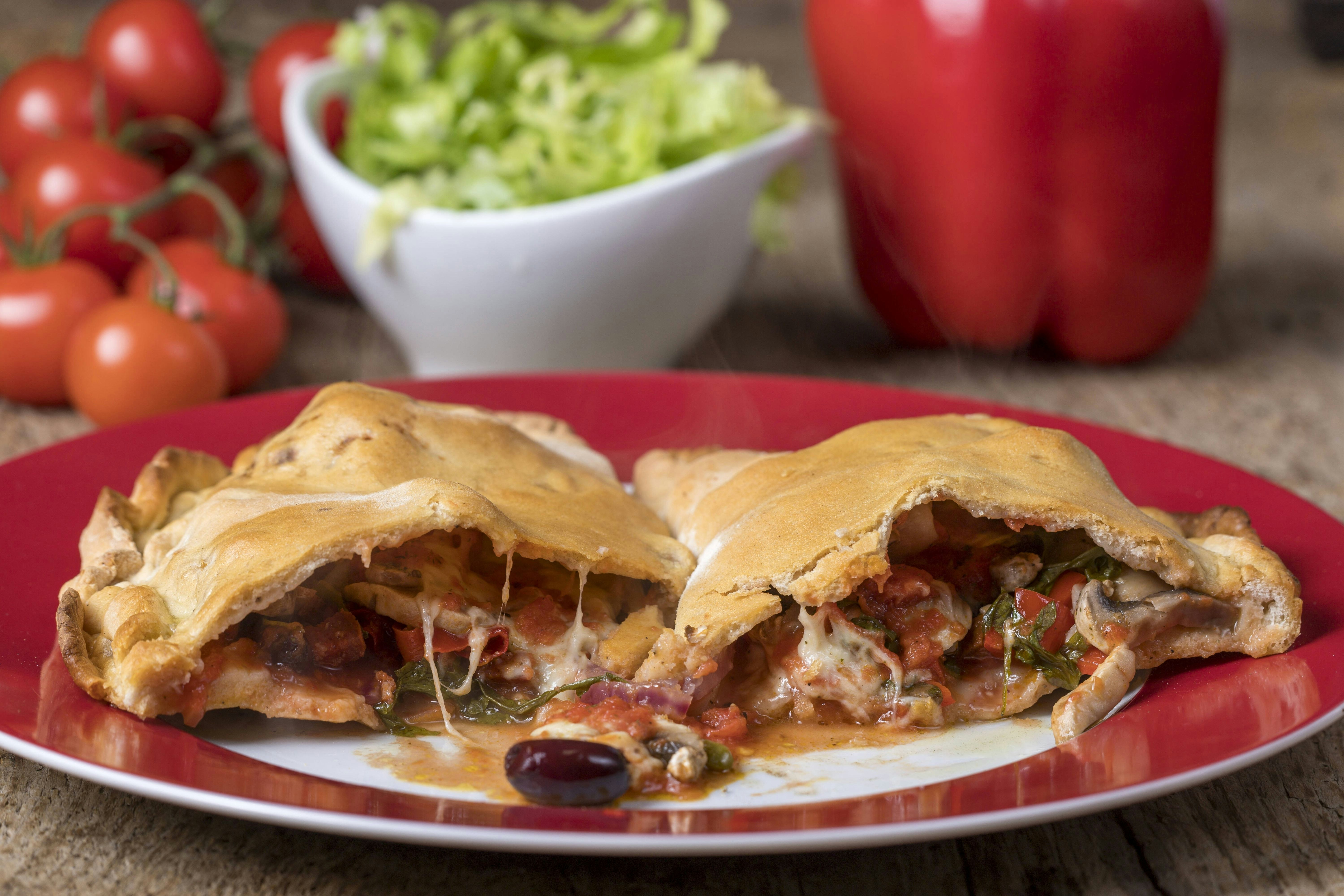 Pizza Calzone – das geniale Rezept für italienische Lebensart! Ganz ...