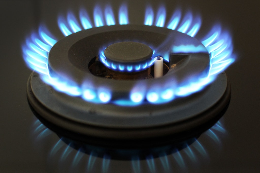 Durch die Mehrwertsteuer-Senkung auf Gas sollen Kunden Hunderte Euro sparen.