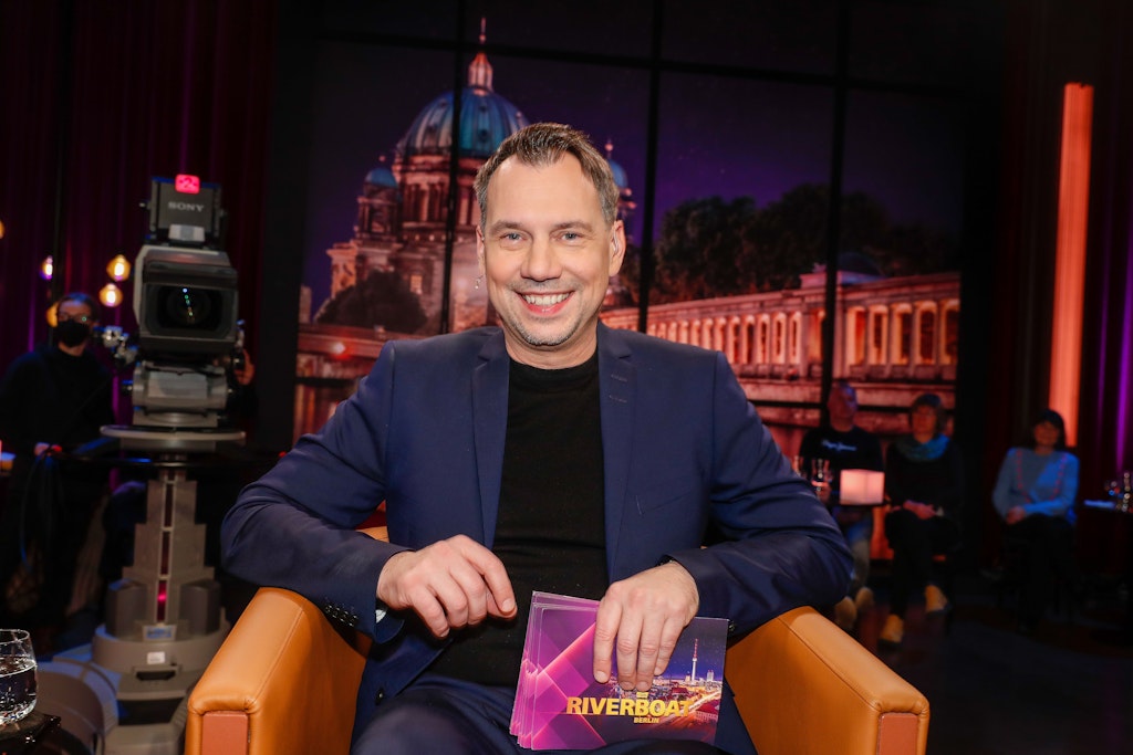 Schriftsteller Sebastian Fitzek verabschiedet sich am Freitag wieder von „Riverboat“.