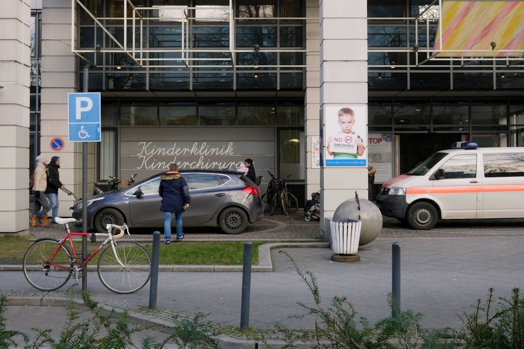  Charité Campus Rudolf Virchow – rund um die Klinik ist eine Parkzone eingerichtet worden. 