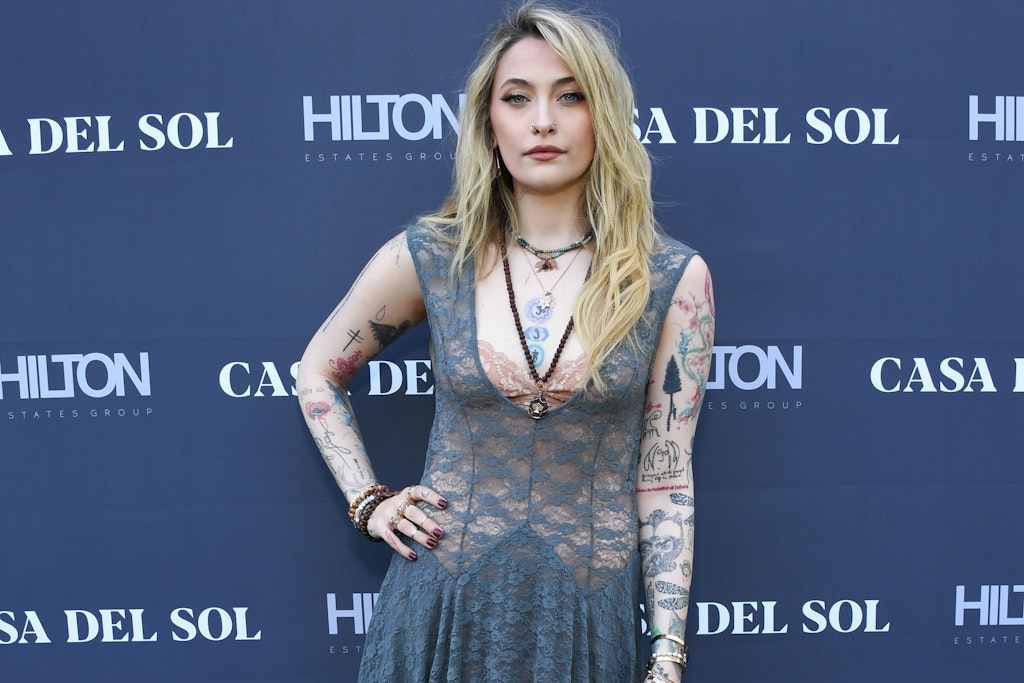 Ihr Vater Michael wird stolz aus dem Himmel auf sie herabblicken. Denn nach Jahren der mentalen Tiefen ist Paris Jackson „so glücklich und gesund wie noch nie zuvor“.