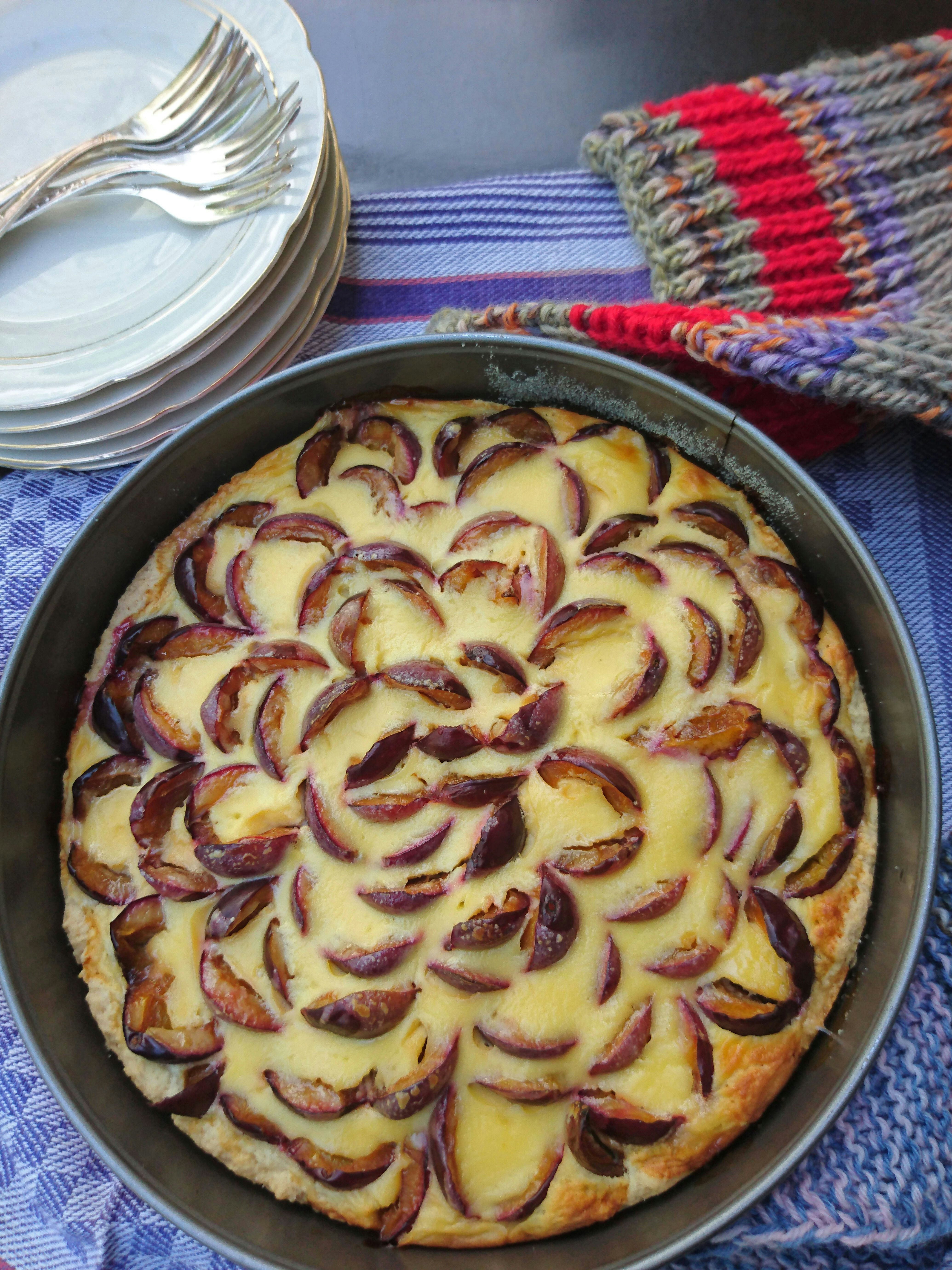 Unfassbar cremig und fruchtig! Rezept für Käsekuchen mit Pflaumen ...