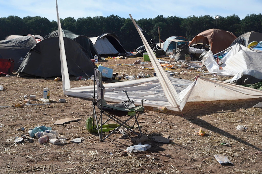 Auf vielen Festivals lassen Besucher ihren Müll und ihre Zelte einfach liegen. (Symbolfoto)
