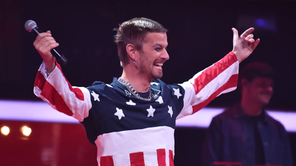 Joko Winterscheid performte vor „Wer stiehlt mir die Show?“ bei „The Voice“.